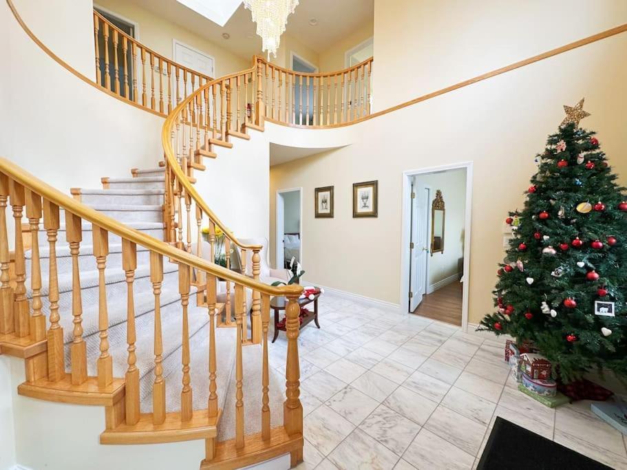 Super Cosy 8Bed & 6Bath In Vancouver Heart Near To Airport And Downtown Экстерьер фото