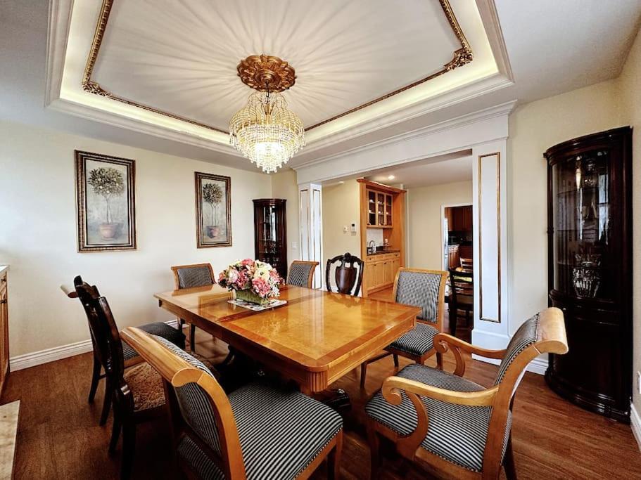 Super Cosy 8Bed & 6Bath In Vancouver Heart Near To Airport And Downtown Экстерьер фото