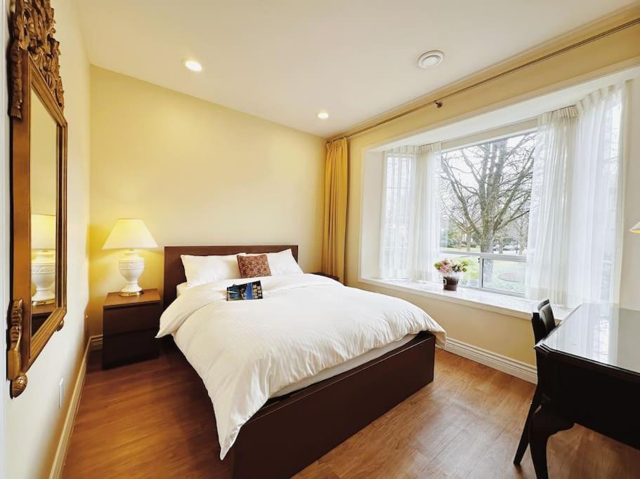 Super Cosy 8Bed & 6Bath In Vancouver Heart Near To Airport And Downtown Экстерьер фото