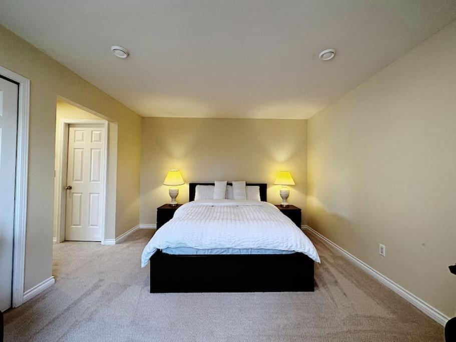 Super Cosy 8Bed & 6Bath In Vancouver Heart Near To Airport And Downtown Экстерьер фото